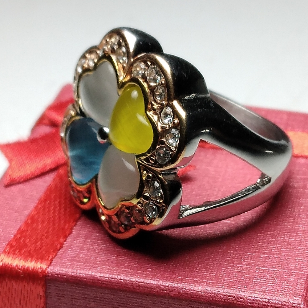 Swarovski Elements‎ Art-Deco Wedding Rings In Stainless Steel